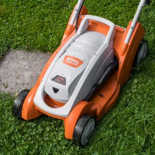 Stihl RM 248 - funkcja mulczowania 